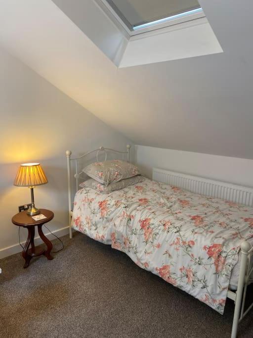 Helens Haven First Floor Apartment Via Stairs Preston  Extérieur photo
